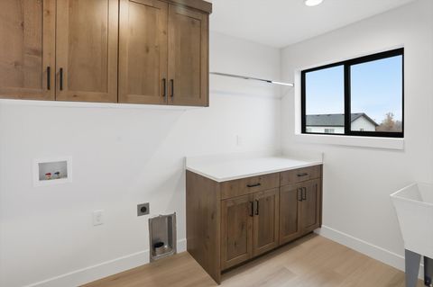 Tiny photo for 8 S 650 W, Hyrum, UT 84319 (MLS # 2126599)