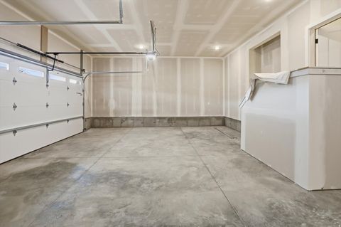 Tiny photo for 8 S 650 W, Hyrum, UT 84319 (MLS # 2126599)