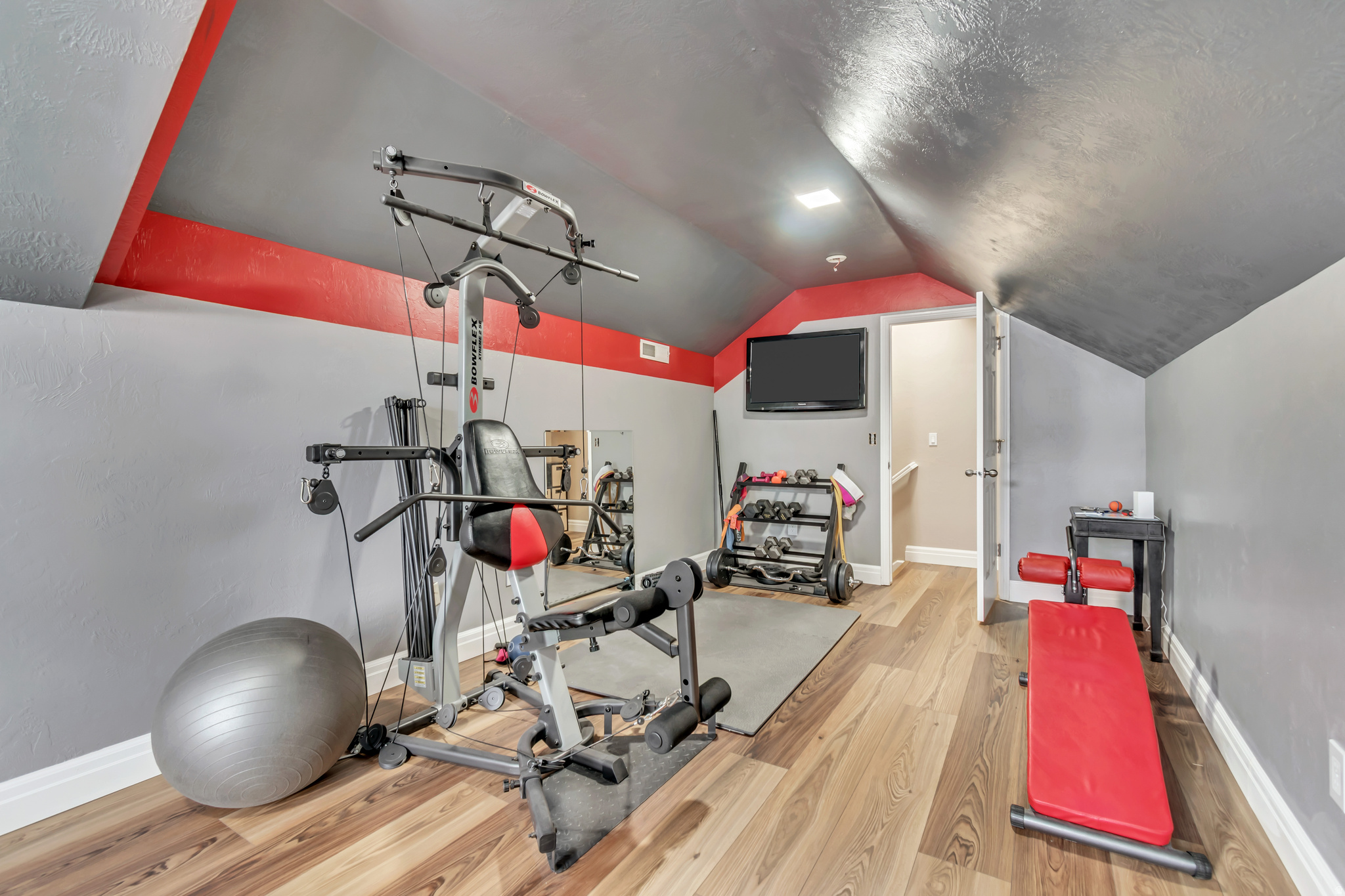 D&T HOMES - Residential