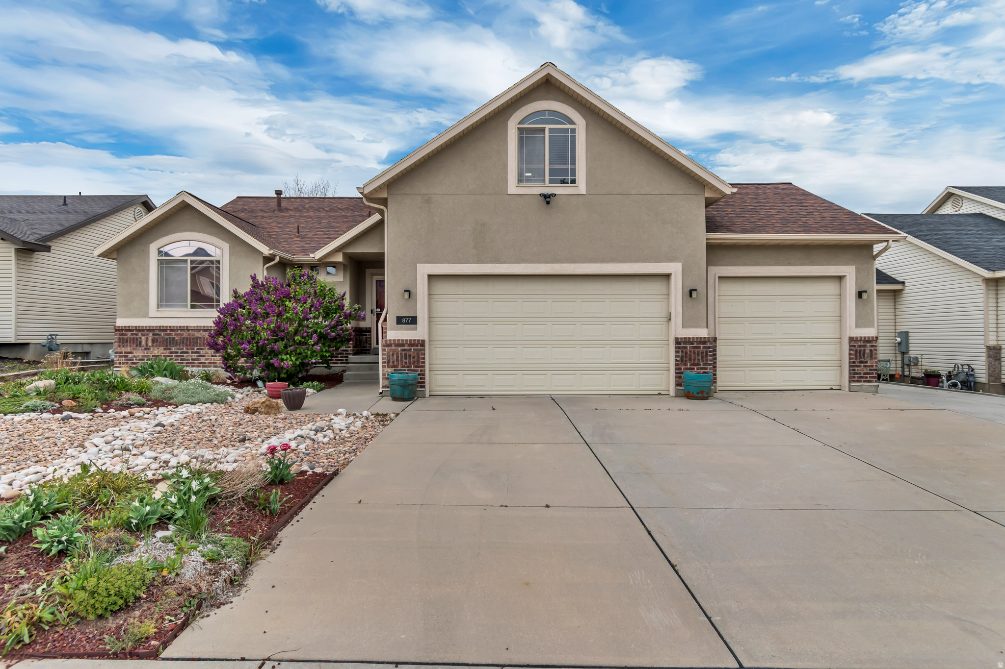 D&T HOMES - Residential