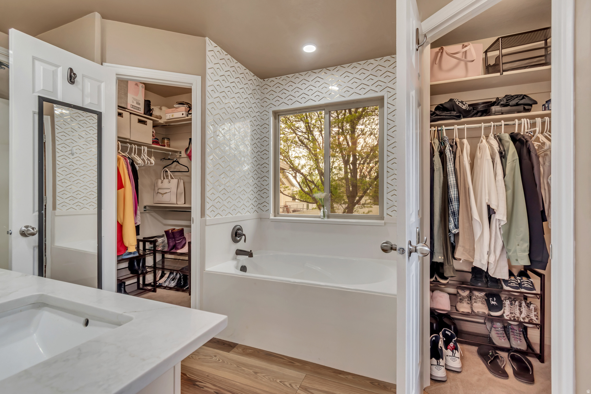 D&T HOMES - Residential