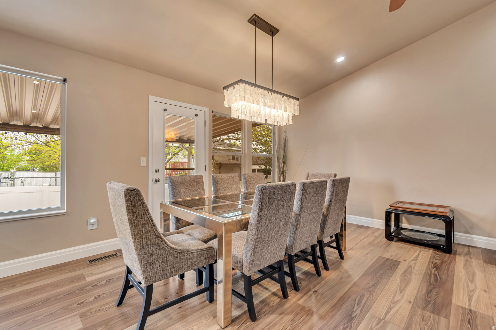 D&T HOMES - Residential