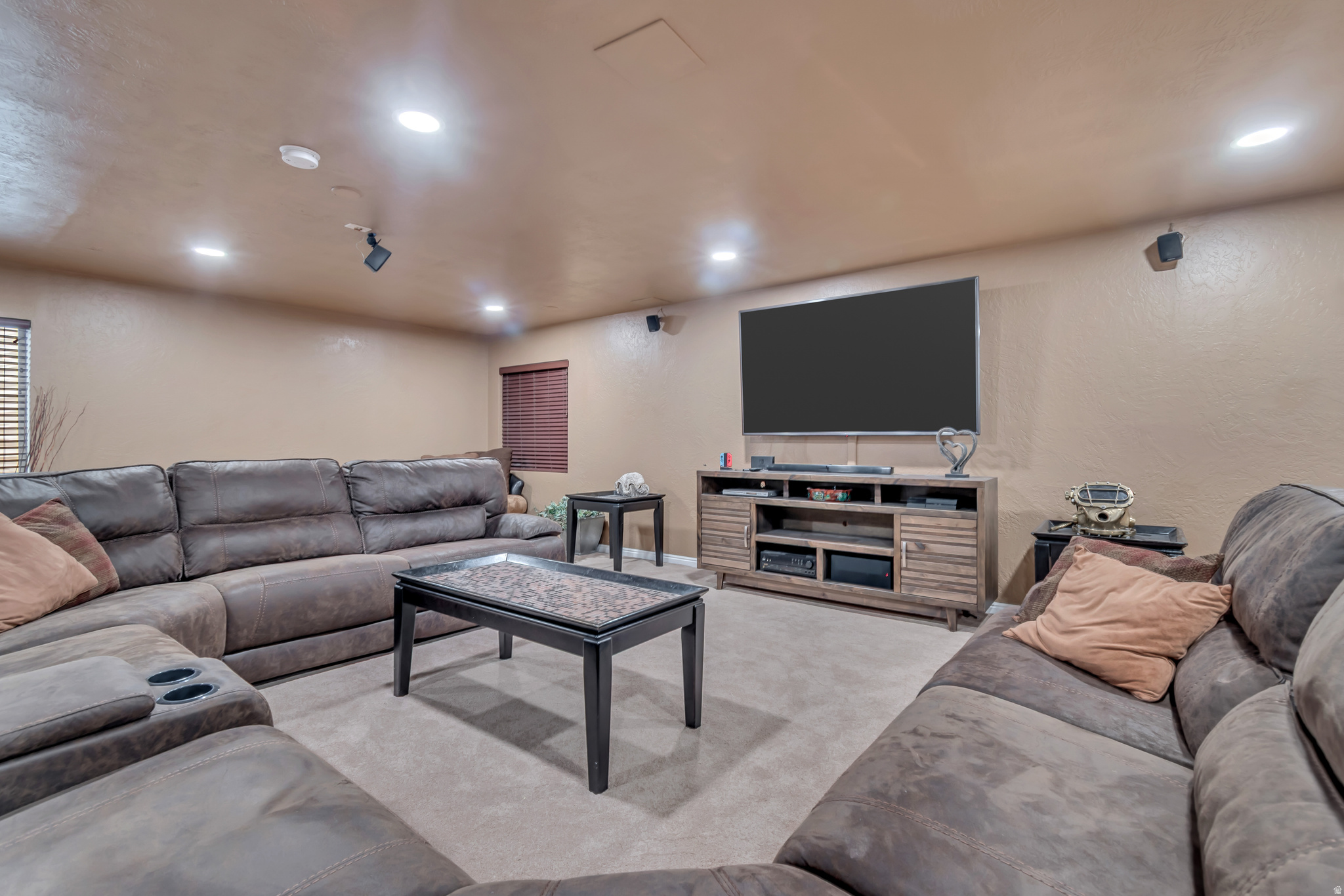 D&T HOMES - Residential