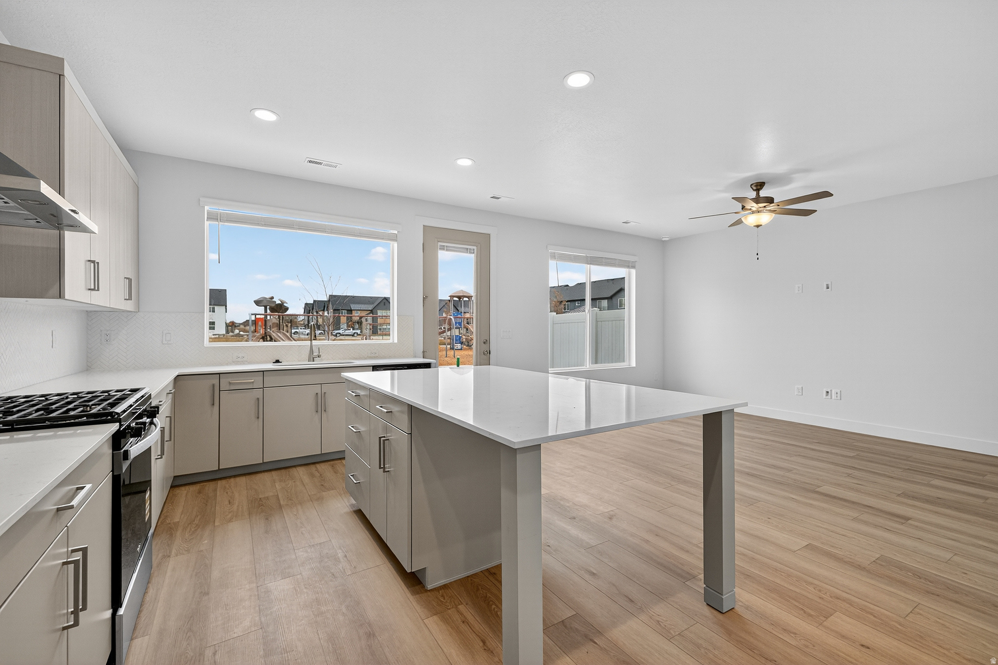 VILLAGES AT GREEN FARM - Residential