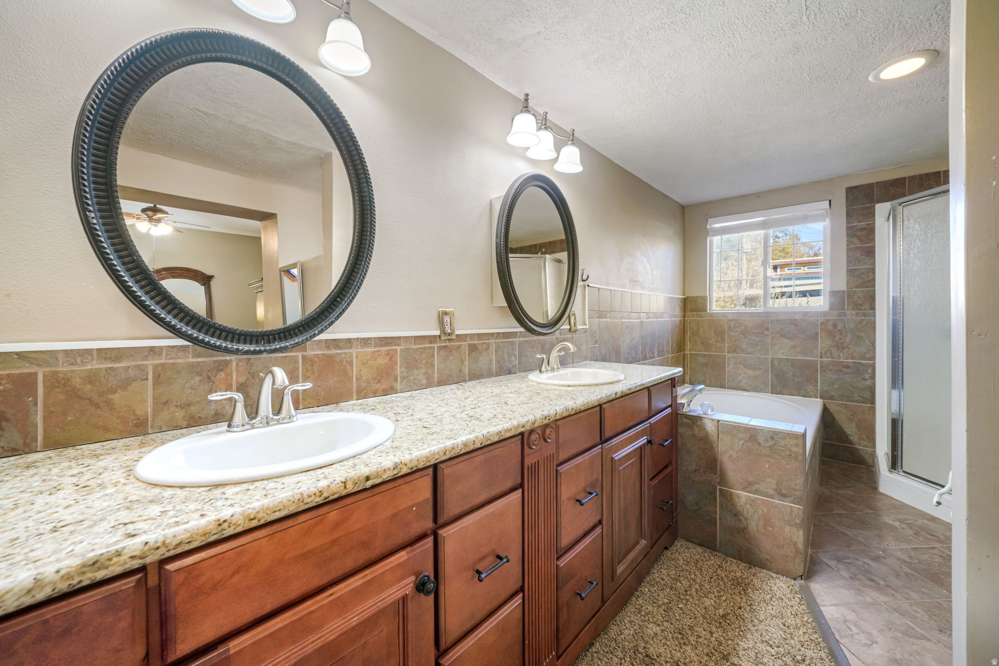 GRANDVIEW - Residential