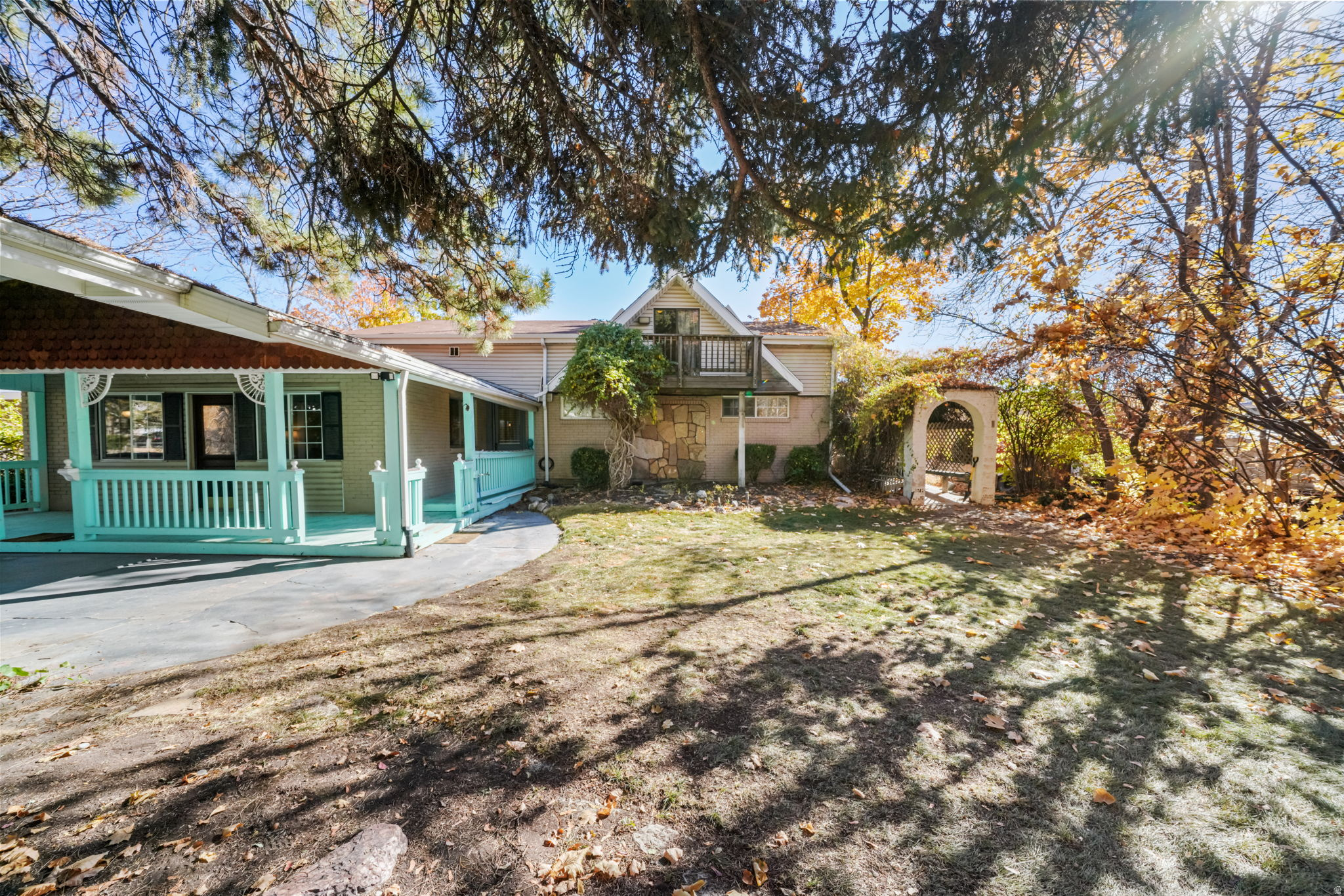 GRANDVIEW - Residential