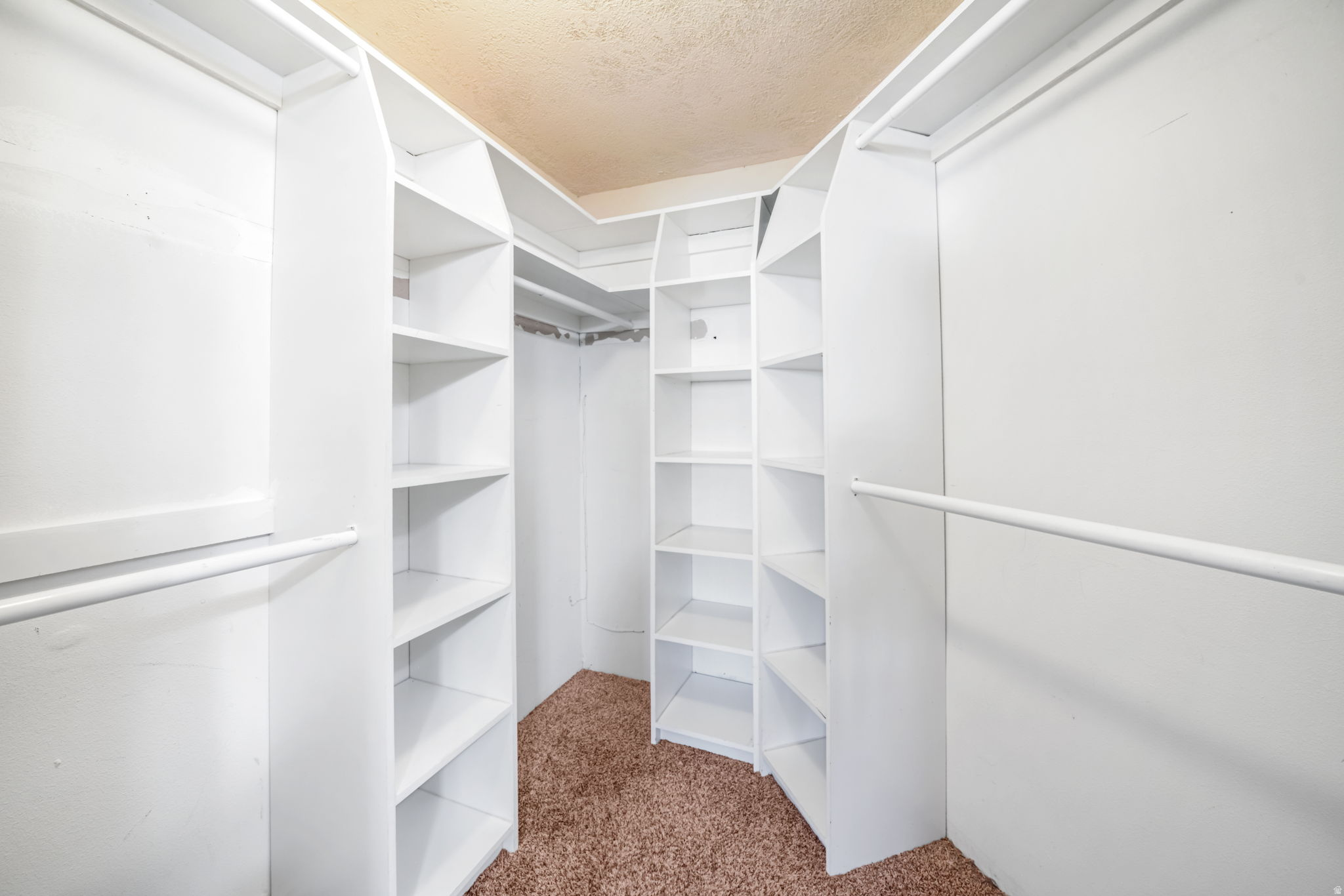 GRANDVIEW - Residential