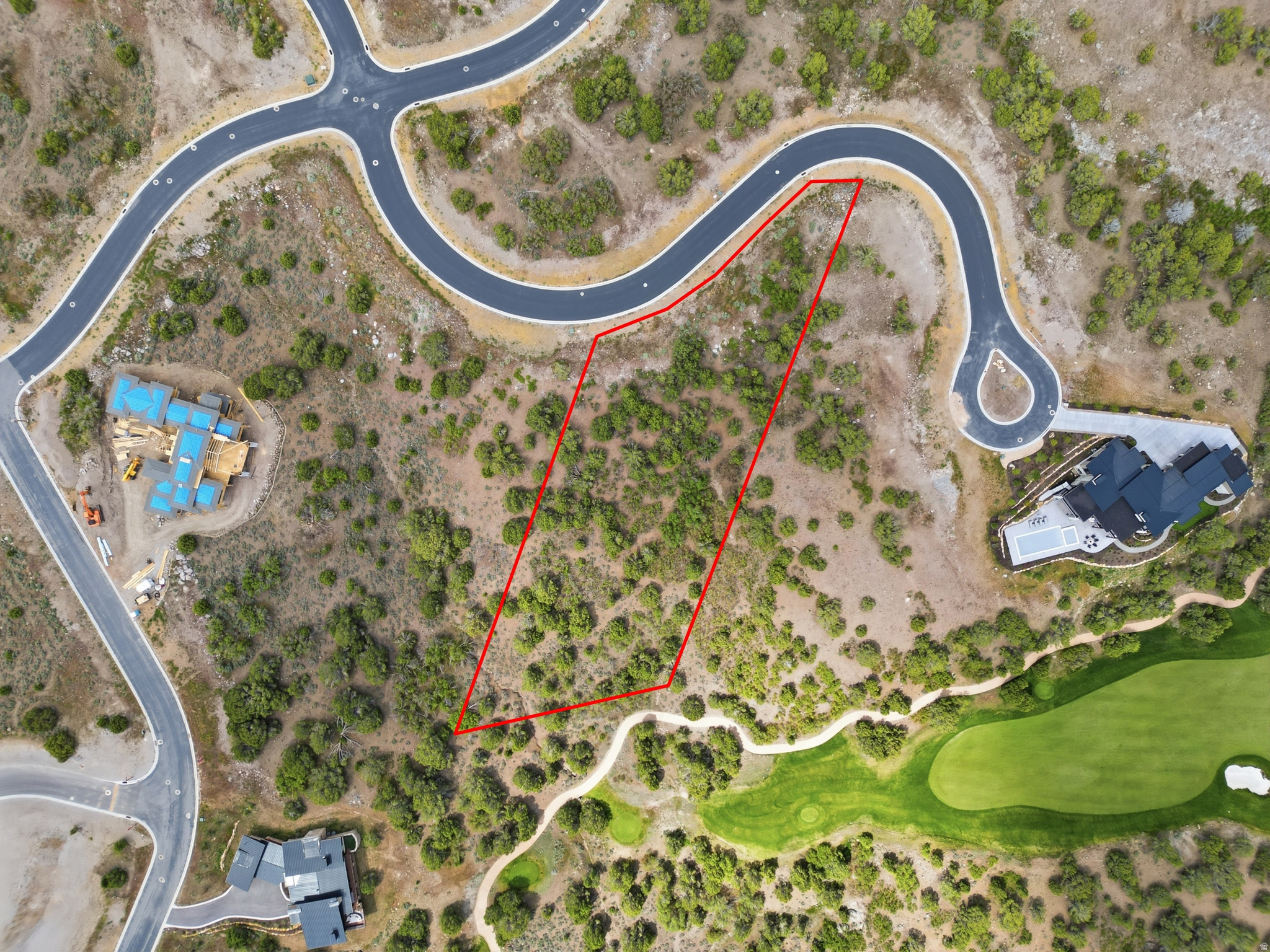 RED LEDGES - Land