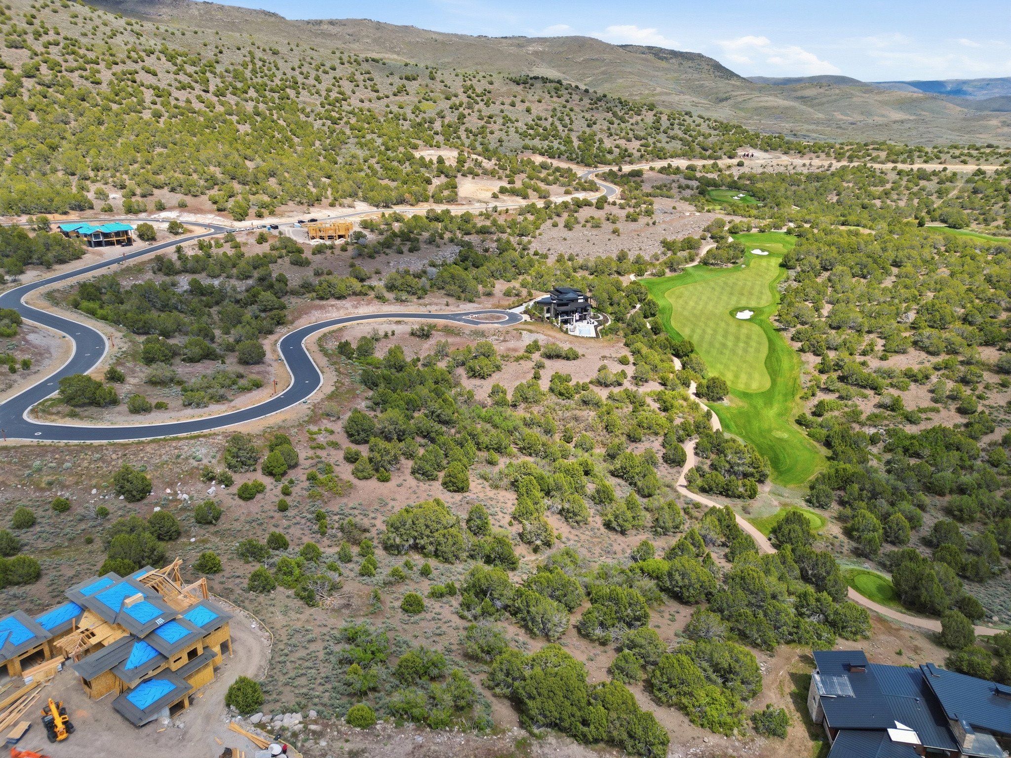 RED LEDGES - Land