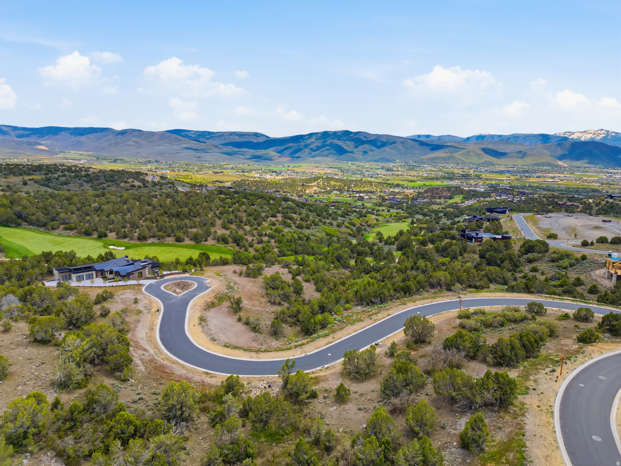 RED LEDGES - Land