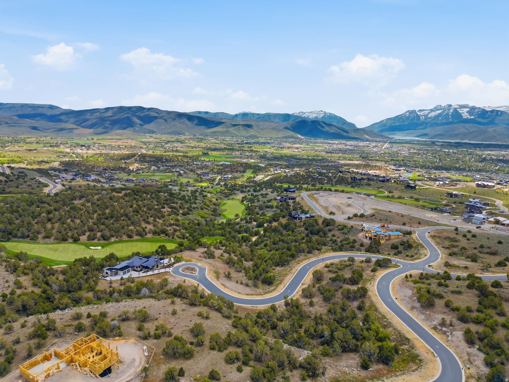 RED LEDGES - Land
