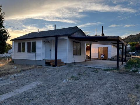 Photo of 431 PINION ST, Sunnyside, UT 84539 (MLS # 2171355)