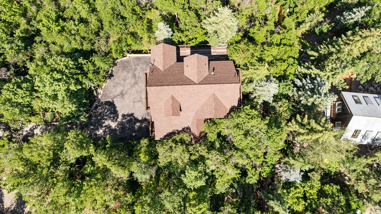 INTERLAKEN - Residential