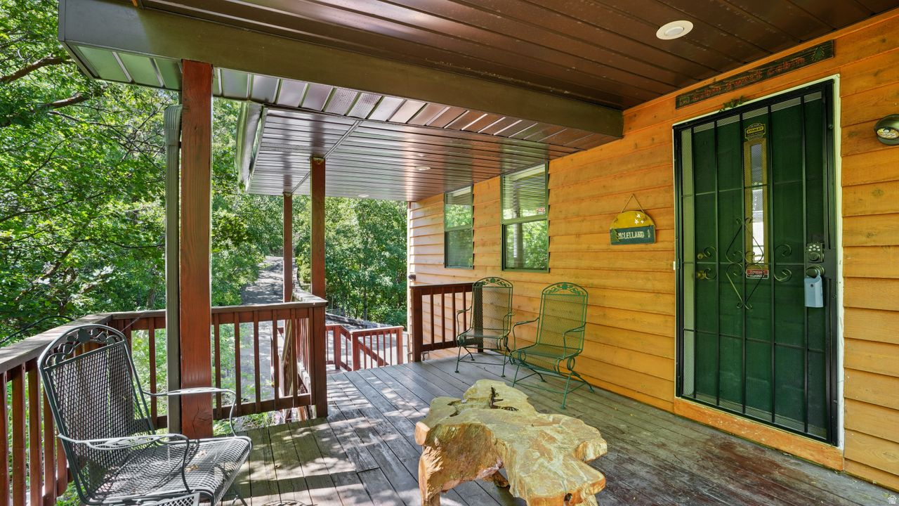 INTERLAKEN - Residential