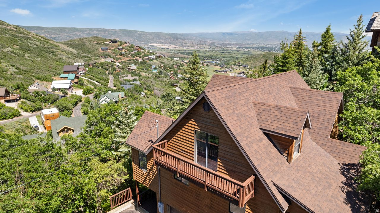 INTERLAKEN - Residential