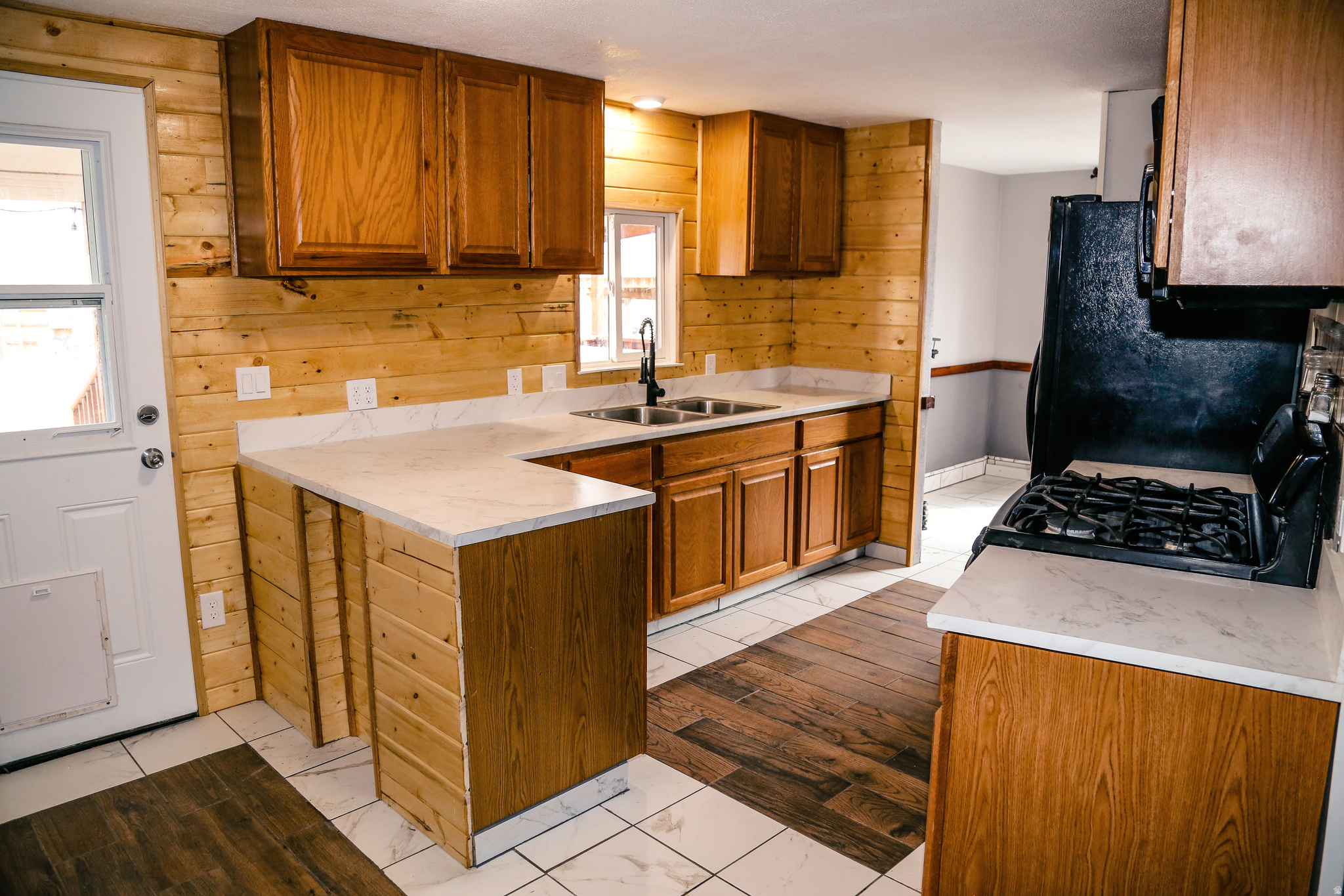 ERIKS ACRES - Residential