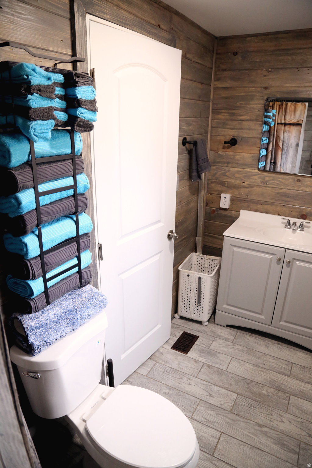 ERIKS ACRES - Residential