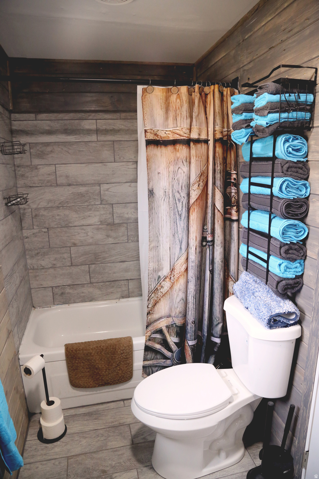 ERIKS ACRES - Residential