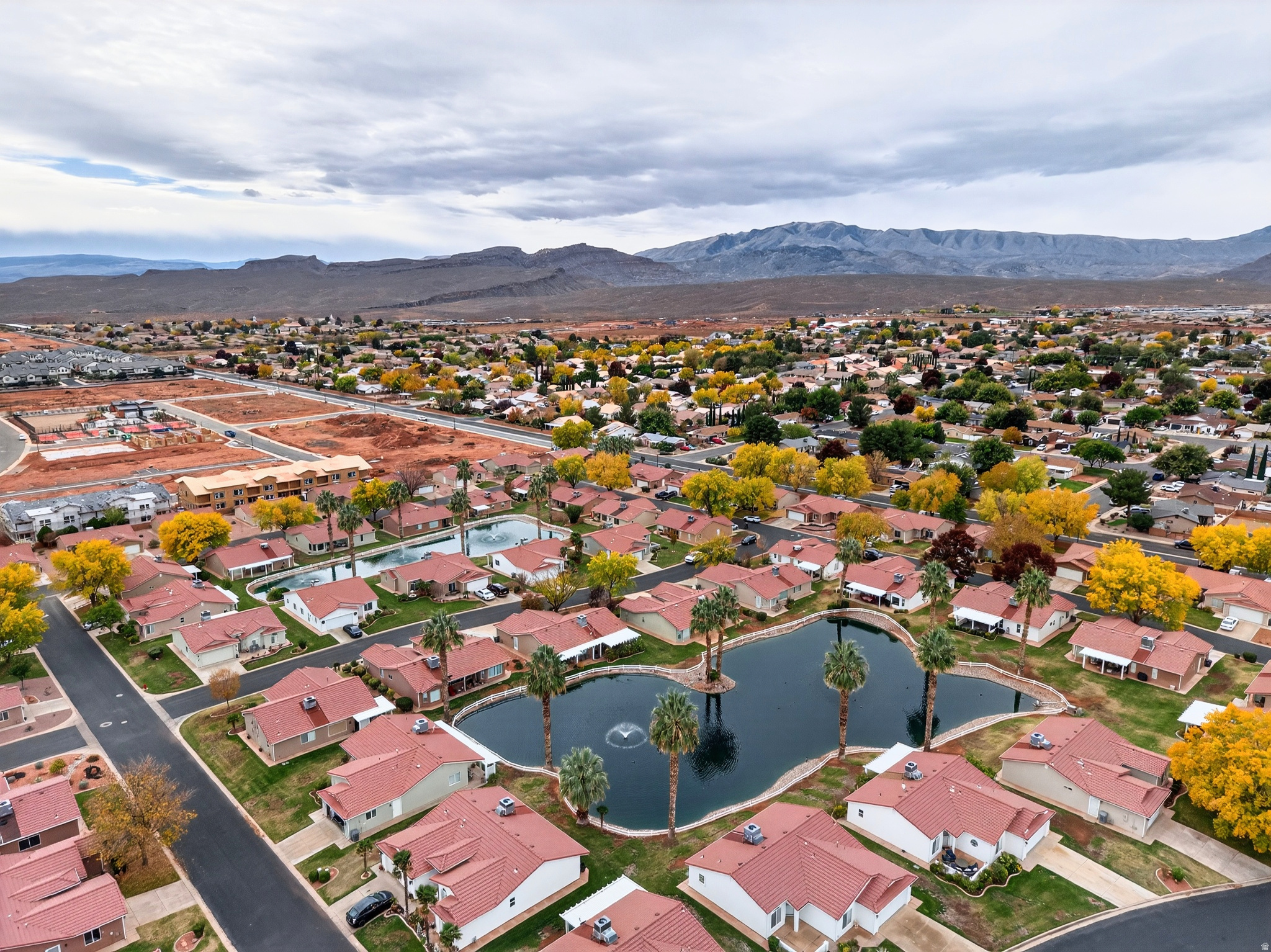 PADRE LAKES TH 2 - Residential