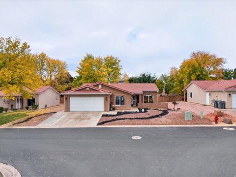 Tiny photo for 544 S FIESTA DR, Ivins, UT 84738 (MLS # 2127312)