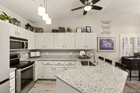 Tiny photo for 544 S FIESTA DR, Ivins, UT 84738 (MLS # 2127312)