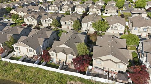 Tiny photo for 228 BIRMINGHAM LN, North Salt Lake, UT 84054 (MLS # 2158292)