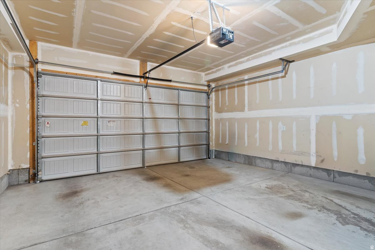 STONEYBROOK - Residential