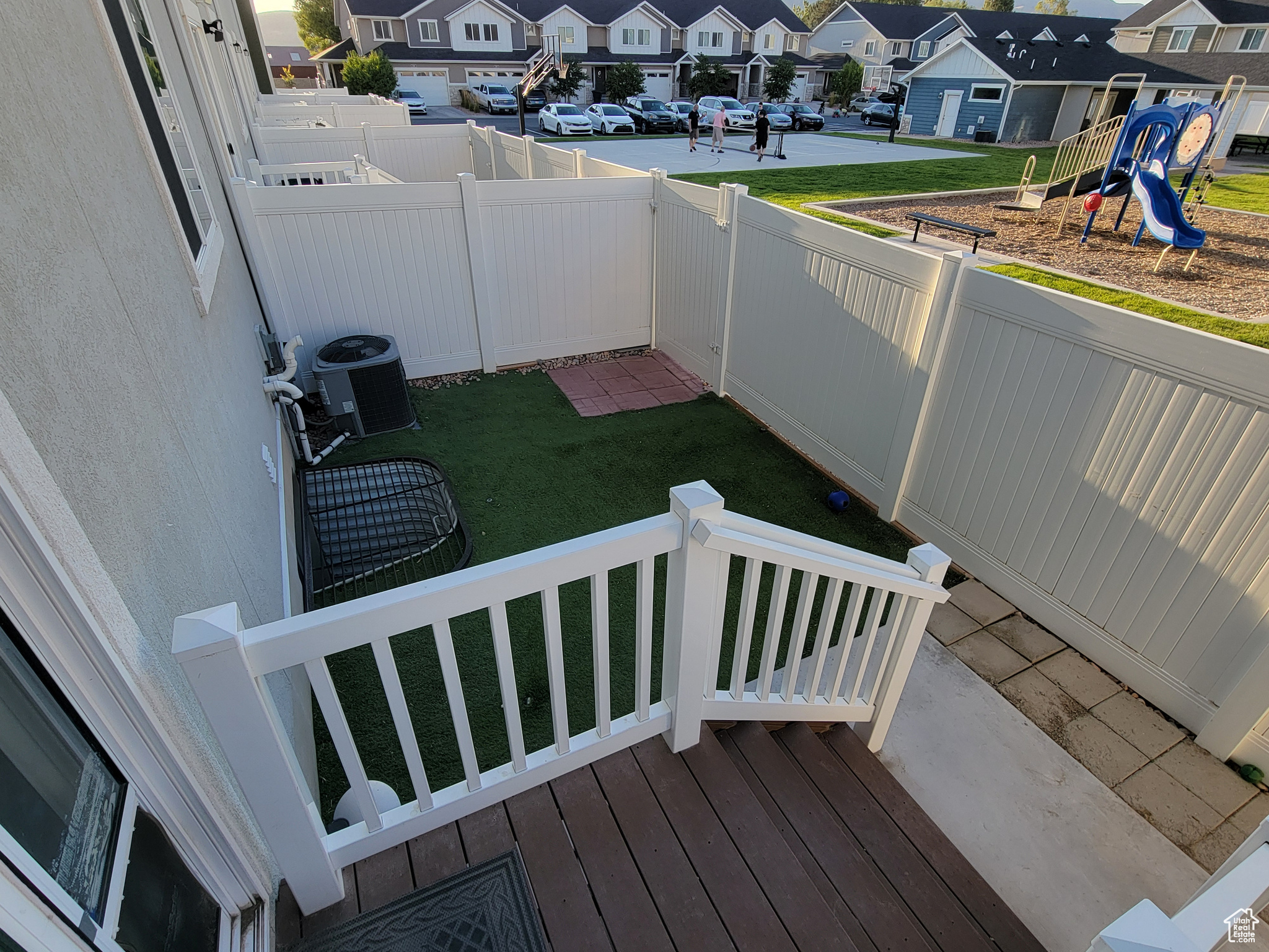 SPRING CREEK - Residential