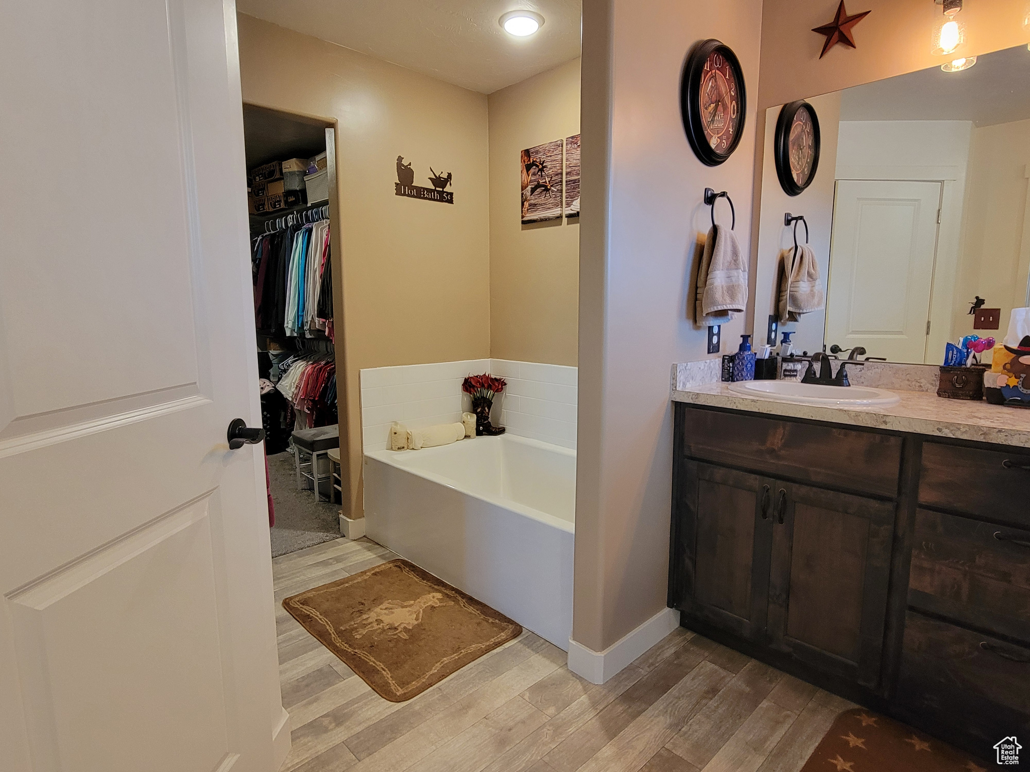 SPRING CREEK - Residential