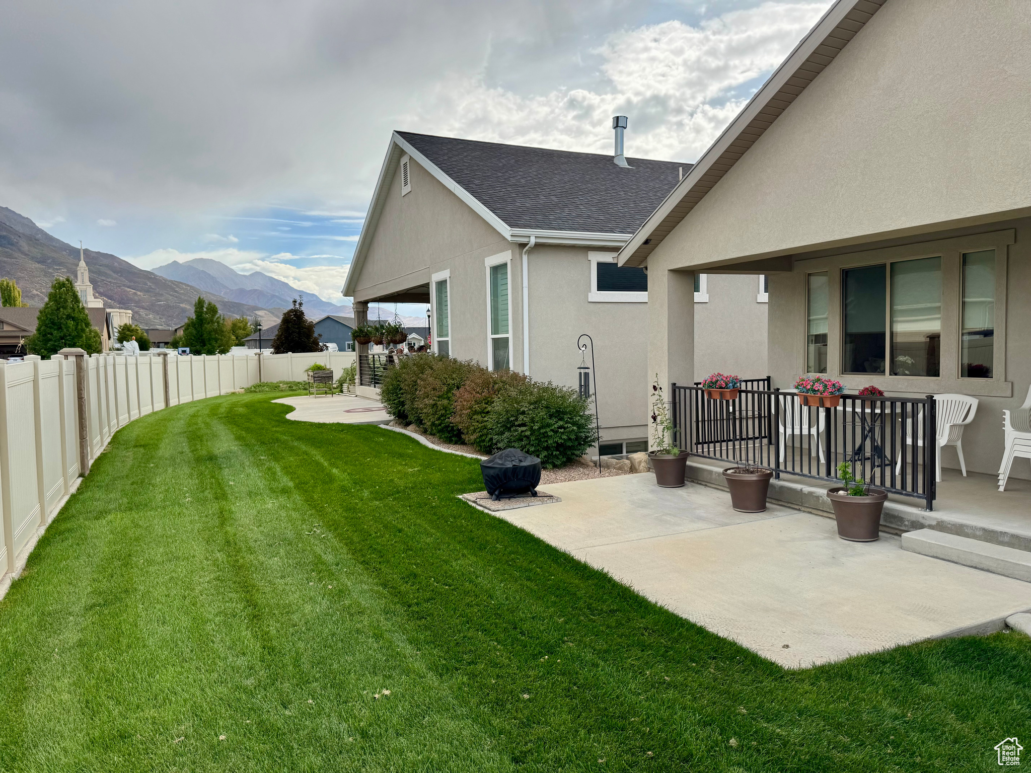 HERITAGE VILLAGE - Residential