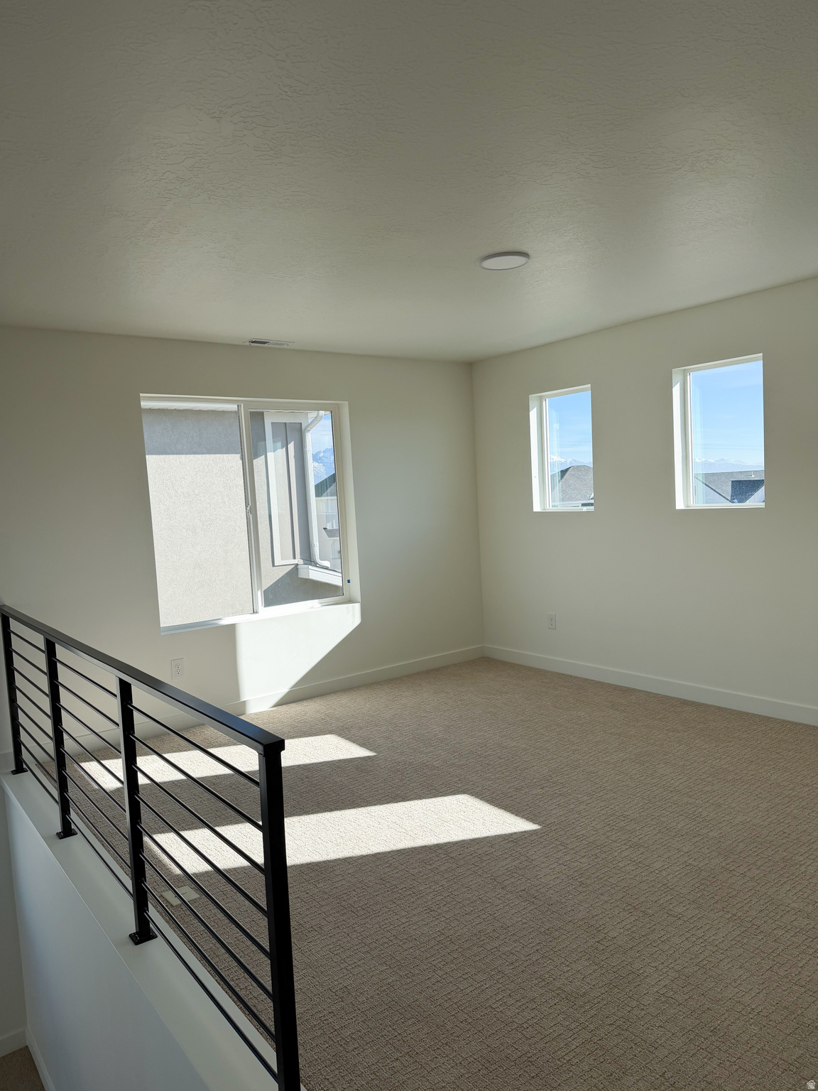 OQUIRRH WEST - Residential