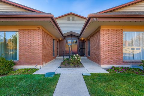 Photo of 1520 S 1000 E, Salt Lake City, UT 84105 (MLS # 2120122) Photo of 1520 S 1000 E, Salt Lake City, UT 84105 (MLS # 2120122)