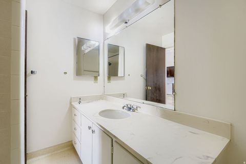 Tiny photo for 1520 S 1000 E, Salt Lake City, UT 84105 (MLS # 2120122)