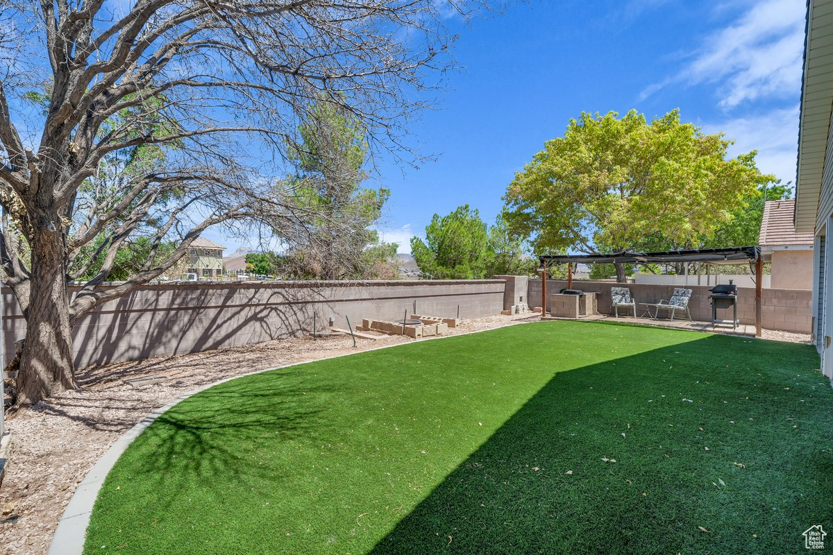 SANTA FE HILLS 3 - Residential
