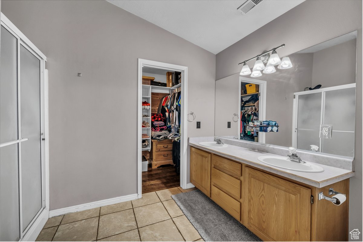 SANTA FE HILLS 3 - Residential