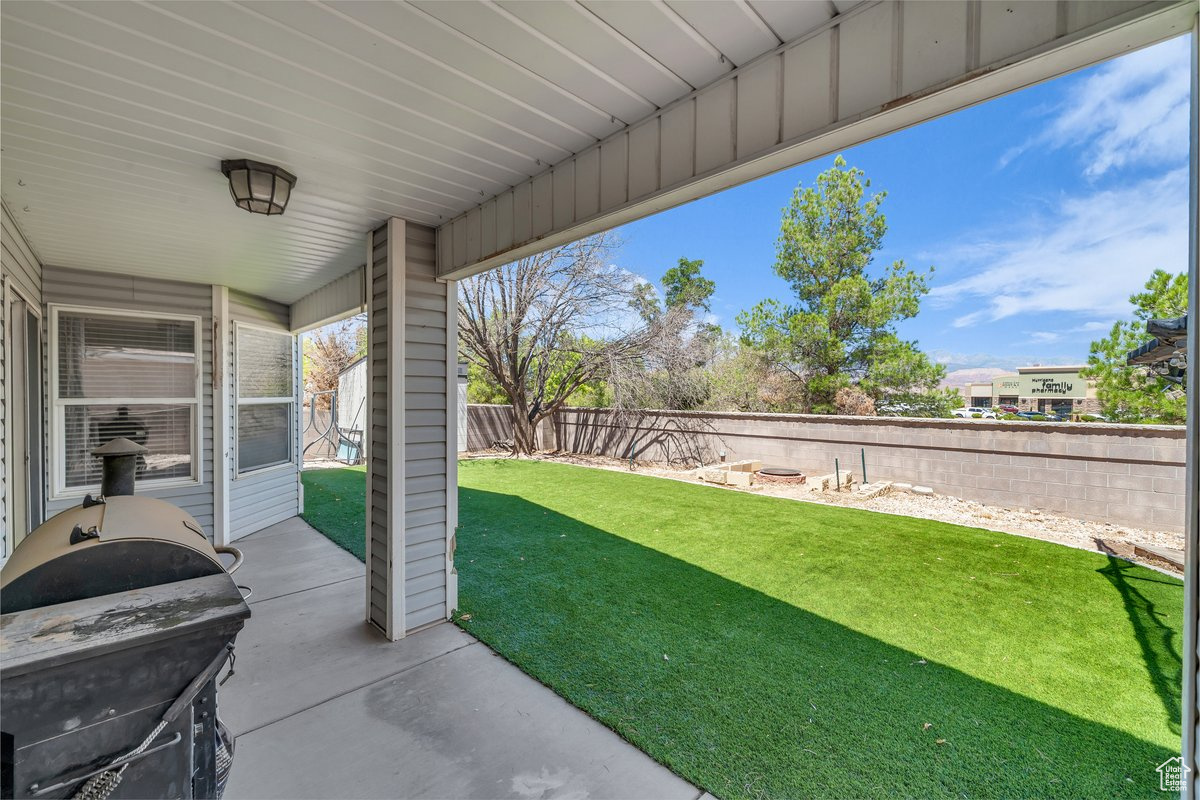 SANTA FE HILLS 3 - Residential