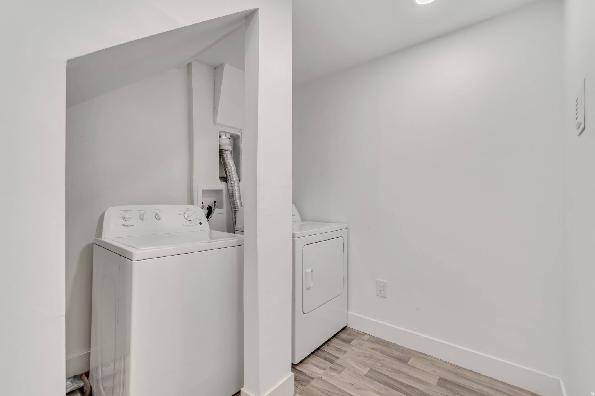 BRANDON PARK - Residential