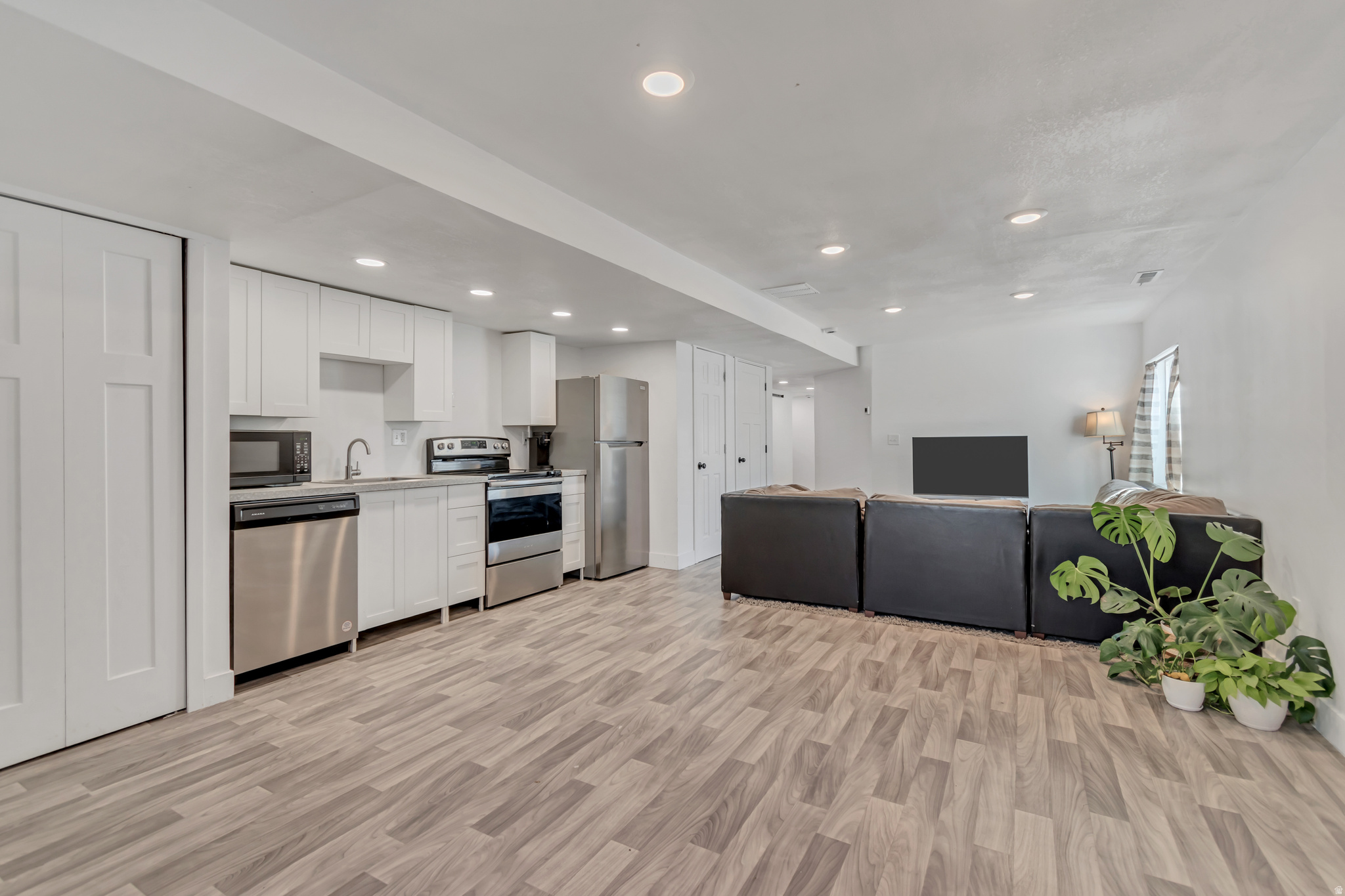 BRANDON PARK - Residential