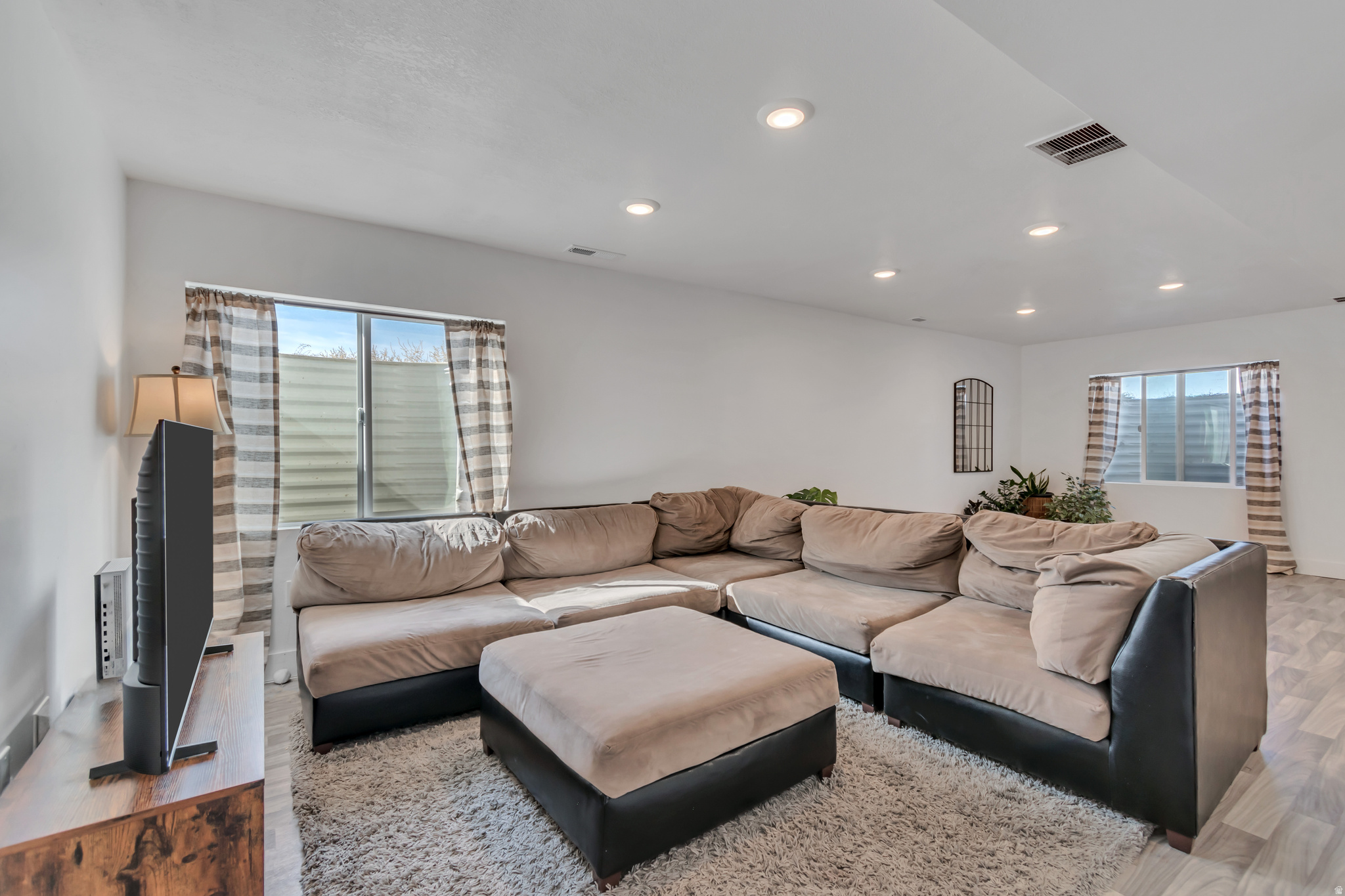 BRANDON PARK - Residential