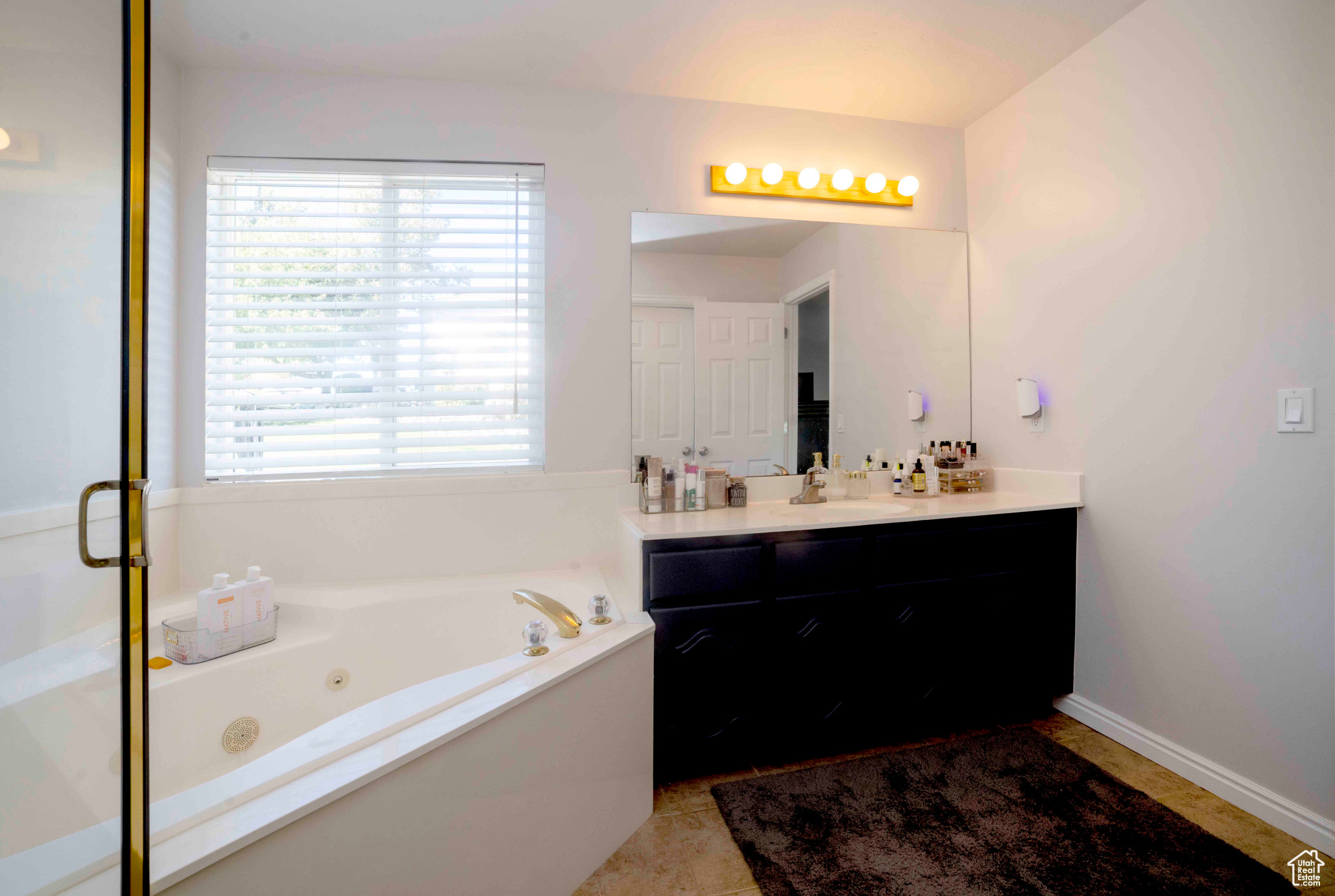 RIVER PARK - Residential