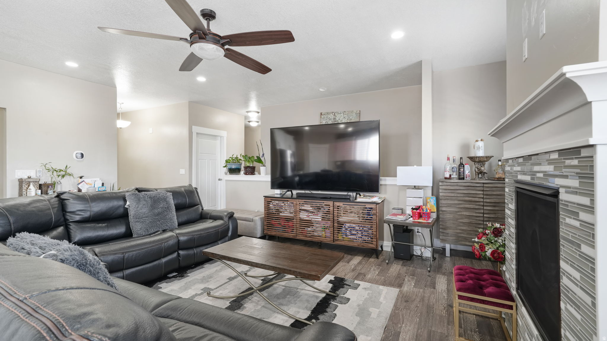 SUNSET HILLS - Residential