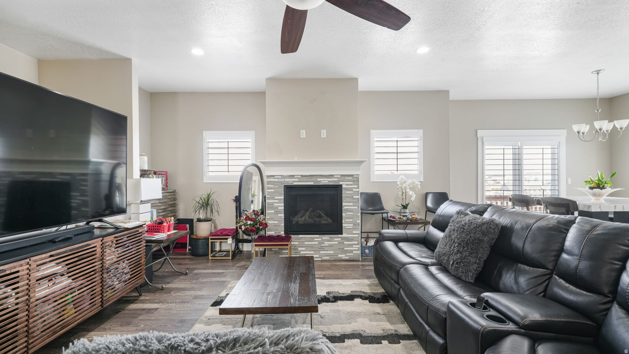 SUNSET HILLS - Residential