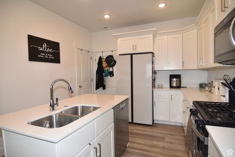 Tiny photo for 1703 N 840 W, Salem, UT 84653 (MLS # 2114513)