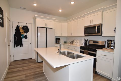 Tiny photo for 1703 N 840 W, Salem, UT 84653 (MLS # 2114513)