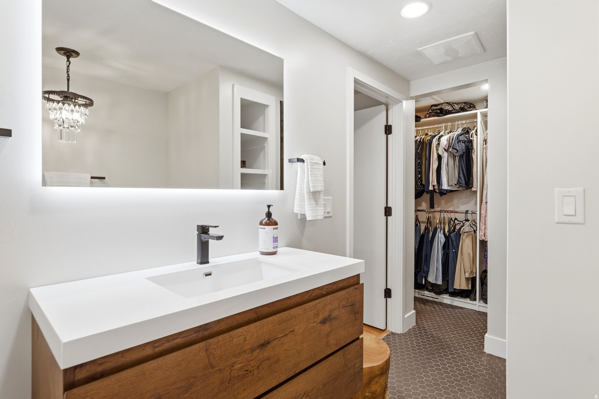 OLYMPUS COVE - Residential