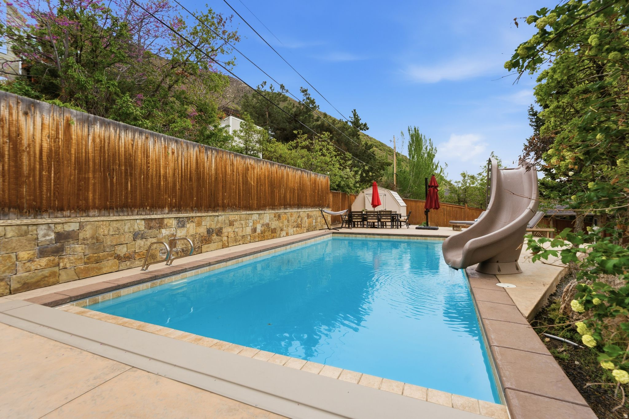 OLYMPUS COVE - Residential