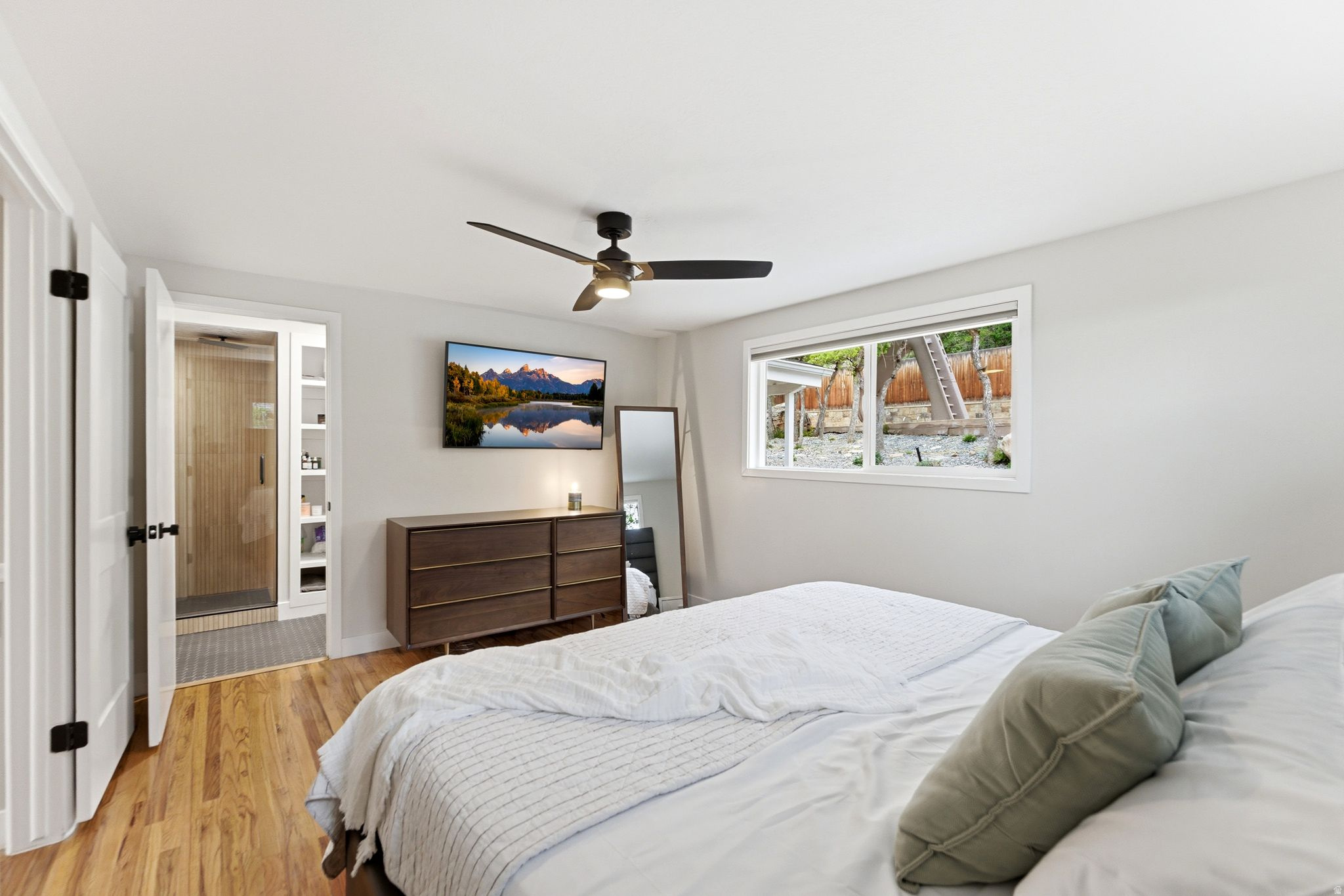 OLYMPUS COVE - Residential