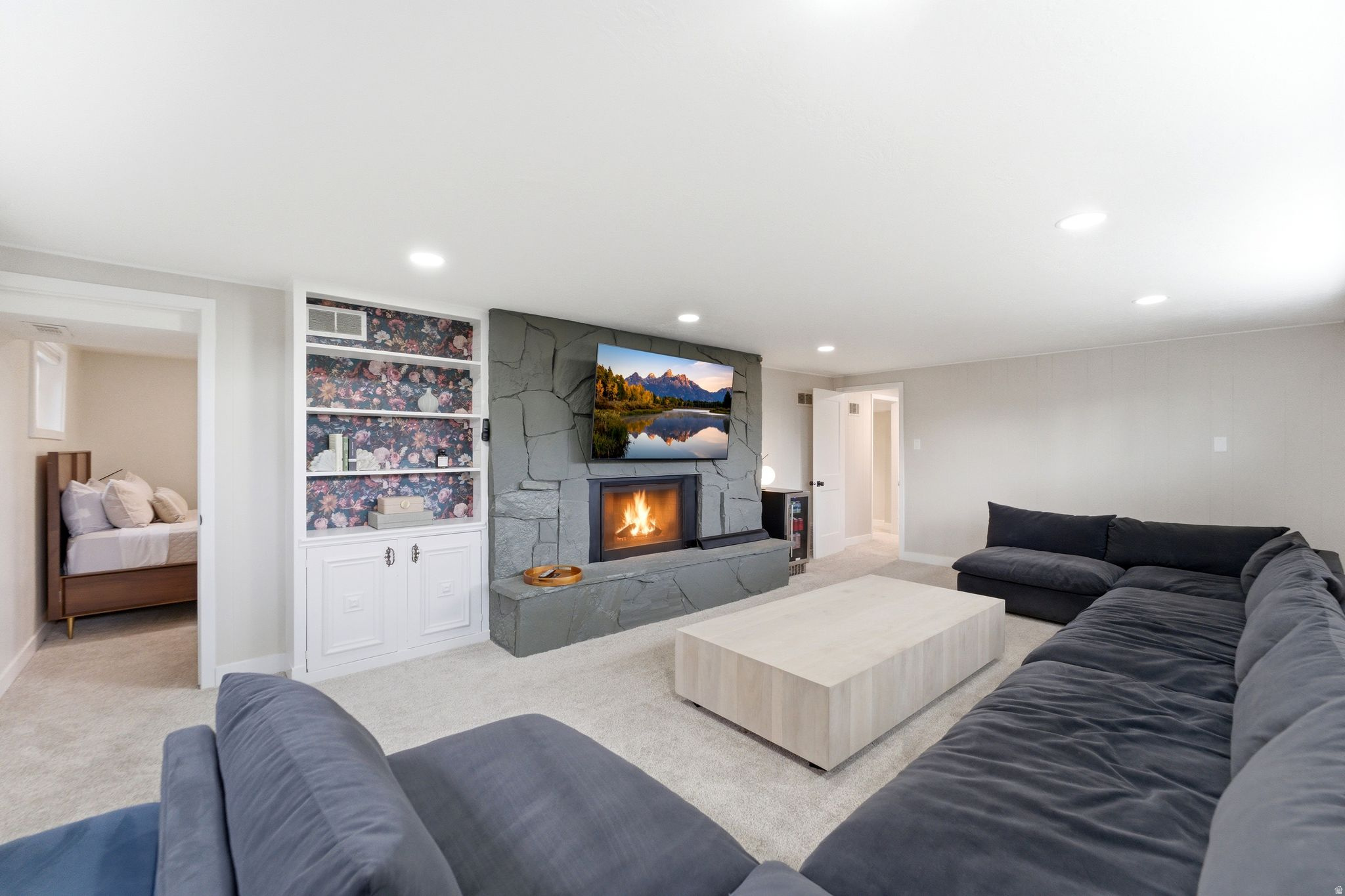 OLYMPUS COVE - Residential