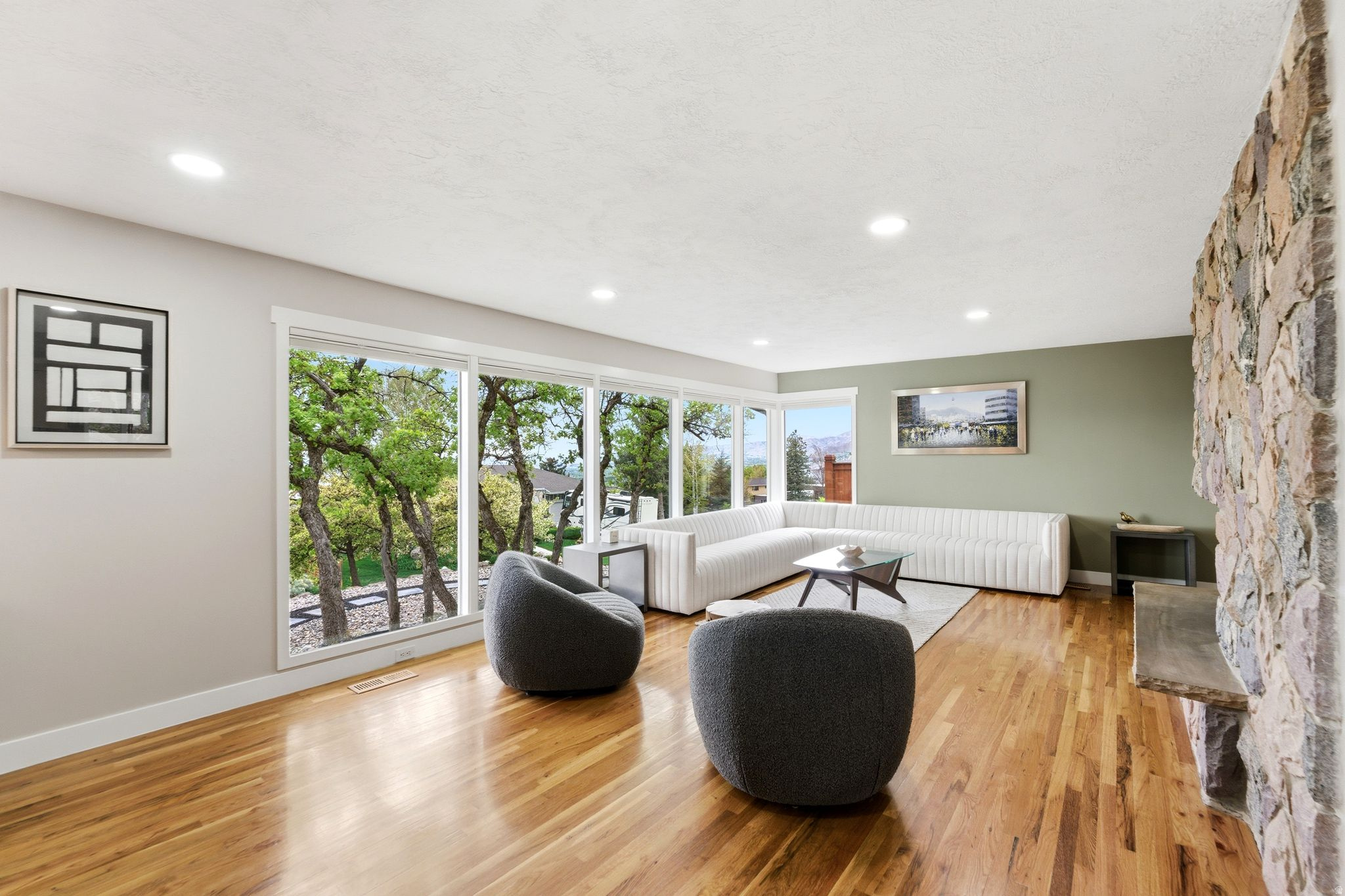 OLYMPUS COVE - Residential