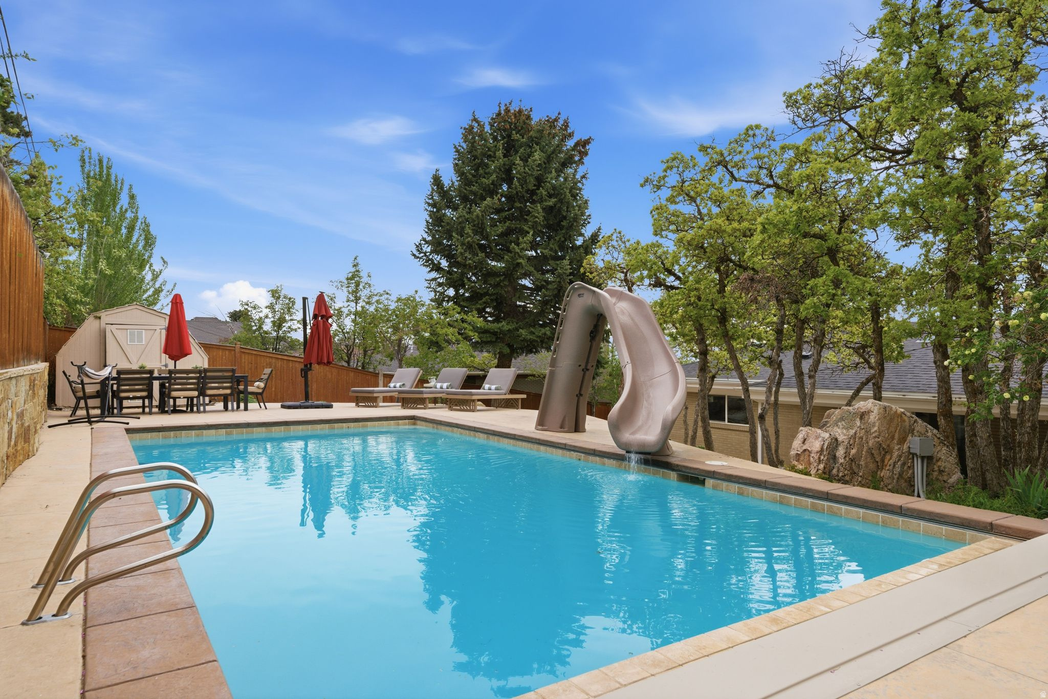 OLYMPUS COVE - Residential